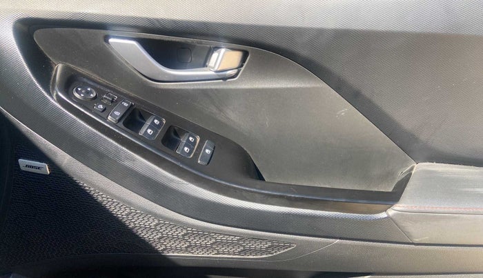 2022 Hyundai Creta SX (O) 1.4 TURBO DCT, Petrol, Automatic, 29,273 km, Driver Side Door Panels Control