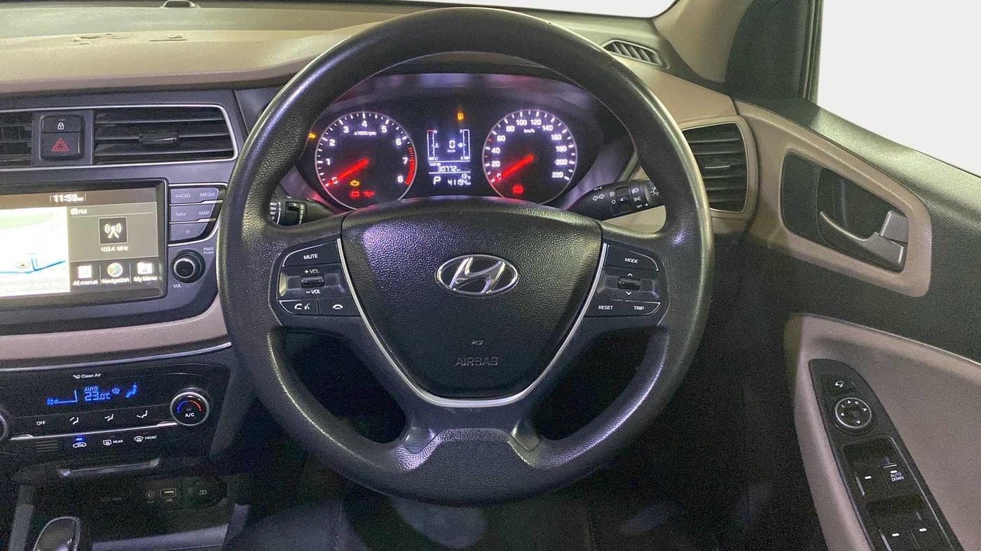 2018 Hyundai Elite i20 ASTA 1.2  CVT, Petrol, Automatic, 41,228 km, Steering Wheel Close Up