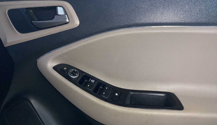 2018 Hyundai Elite i20 ASTA 1.2  CVT, Petrol, Automatic, 41,228 km, Driver Side Door Panels Control