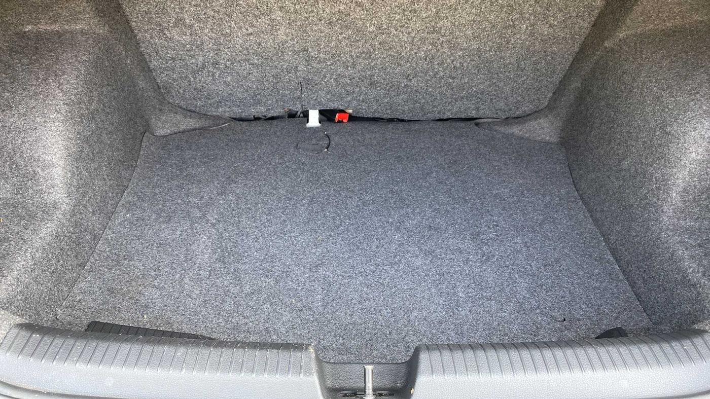 2019 Volkswagen Ameo TRENDLINE 1.0L, Petrol, Manual, 19,352 km, Boot Inside