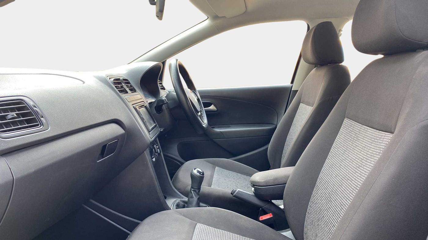2019 Volkswagen Ameo TRENDLINE 1.0L, Petrol, Manual, 19,352 km, Right Side Front Door Cabin