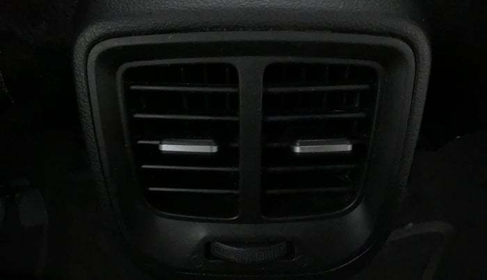 2022 Hyundai GRAND I10 NIOS SPORTZ 1.2 KAPPA VTVT DUAL TONE, Petrol, Manual, 11,295 km, Rear AC Vents