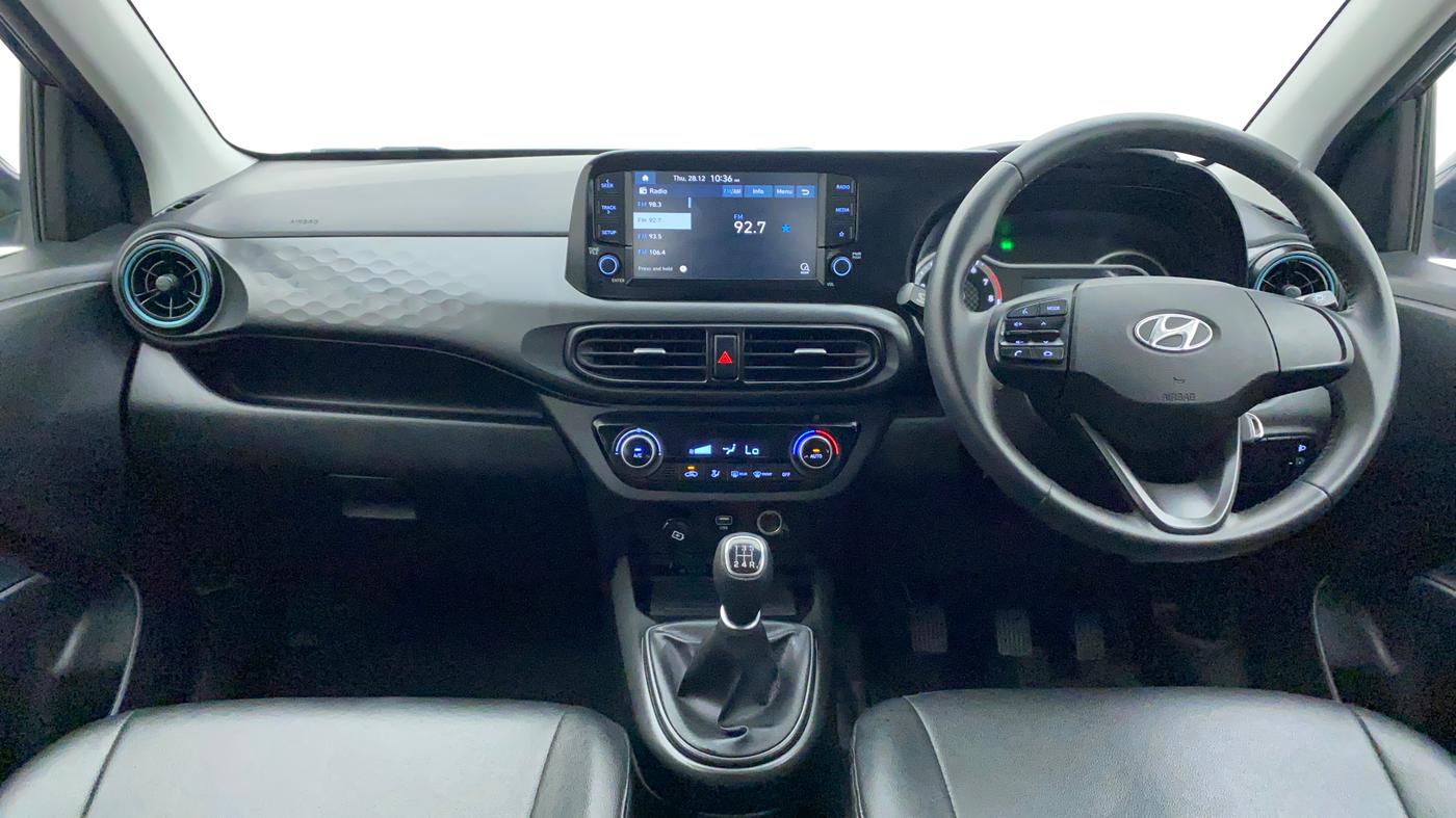 2022 Hyundai GRAND I10 NIOS SPORTZ 1.2 KAPPA VTVT DUAL TONE, Petrol, Manual, 11,295 km, Dashboard