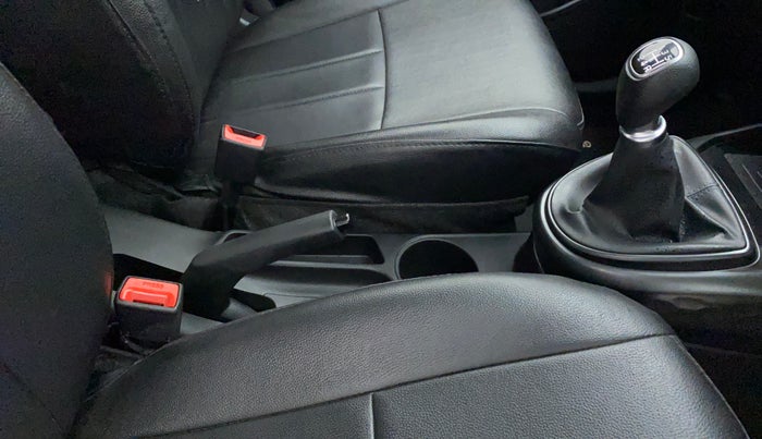 2022 Hyundai GRAND I10 NIOS SPORTZ 1.2 KAPPA VTVT DUAL TONE, Petrol, Manual, 11,295 km, Gear Lever