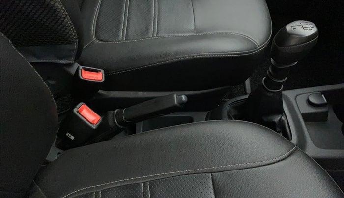 2015 Renault Kwid RXL, Petrol, Manual, 42,362 km, Gear Lever