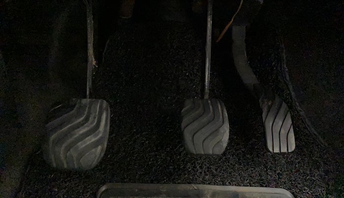 2015 Renault Kwid RXL, Petrol, Manual, 42,362 km, Pedals