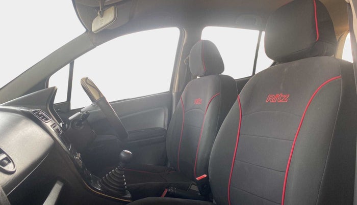 2010 Maruti Ritz LXI, Petrol, Manual, 44,637 km, Right Side Front Door Cabin