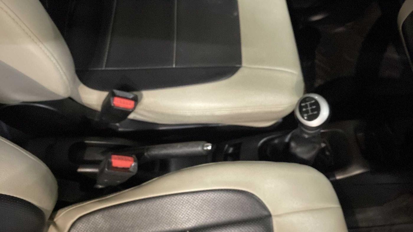 2015 Maruti Wagon R 1.0 VXI, Petrol, Manual, 91,549 km, Gear Lever