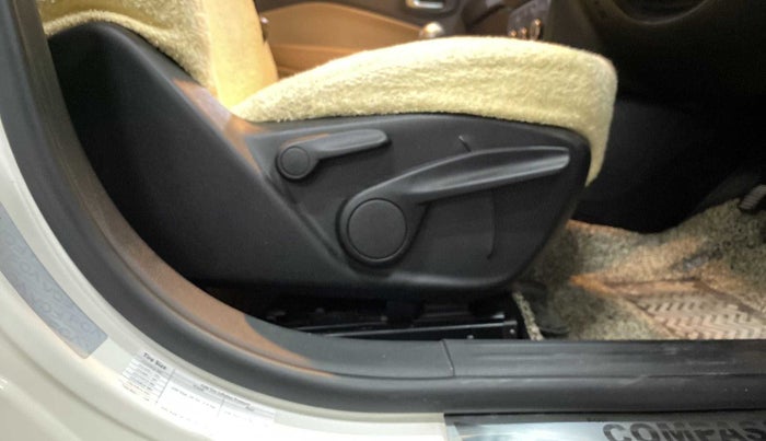 2018 Jeep Compass LONGITUDE 2.0 DIESEL, Diesel, Manual, 62,368 km, Driver Side Adjustment Panel