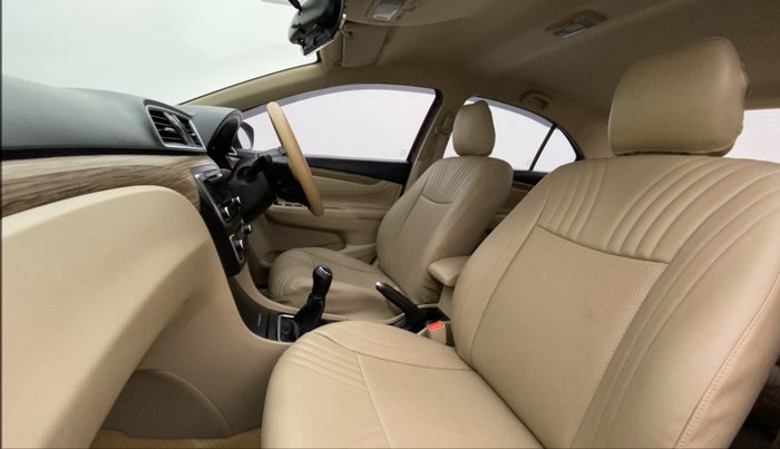 2020 Maruti Ciaz DELTA 1.5 SHVS MT PETROL, Petrol, Manual, 24,945 km, Right Side Front Door Cabin