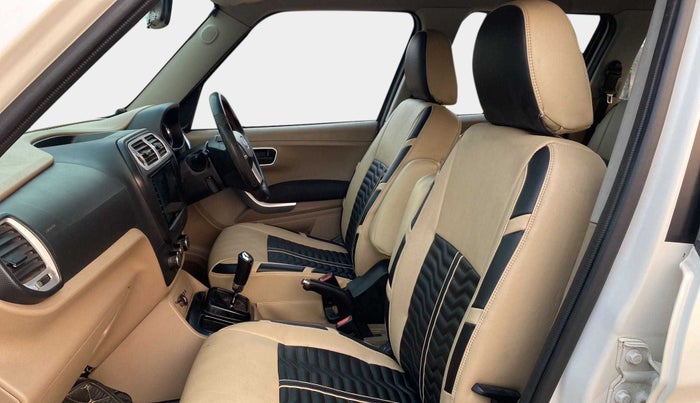 2017 Mahindra TUV300 T10 AMT, Diesel, Automatic, 94,565 km, Right Side Front Door Cabin