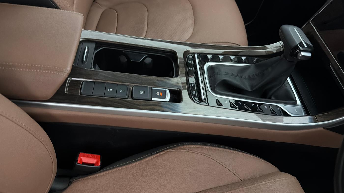 2023 MG HECTOR PLUS SAVVY PRO 1.5 TURBO CVT 6 STR, Petrol, Automatic, 15,647 km, Gear Lever