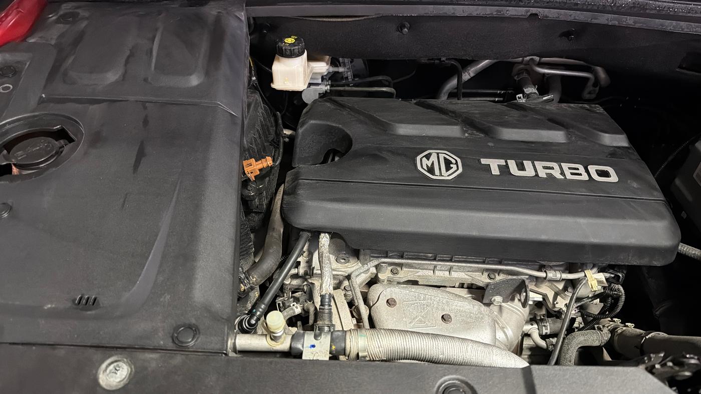 2023 MG HECTOR PLUS SAVVY PRO 1.5 TURBO CVT 6 STR, Petrol, Automatic, 15,647 km, Engine View - Right