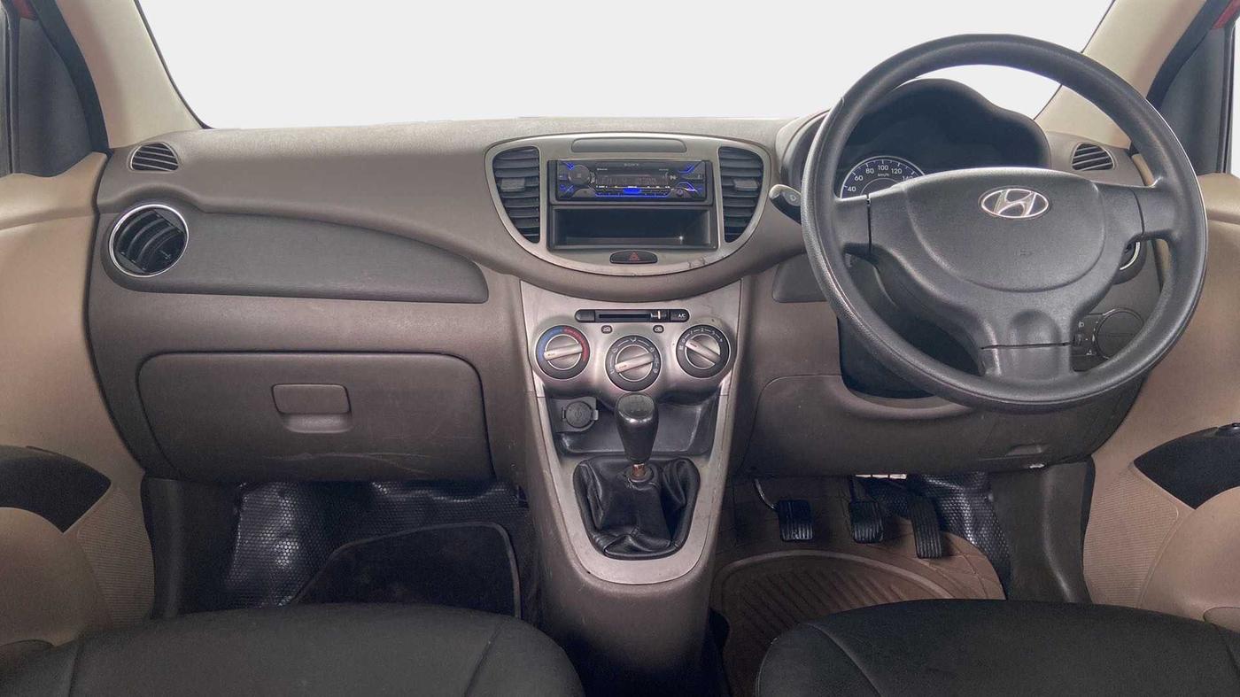 2012 Hyundai i10 MAGNA 1.2, Petrol, Manual, 1,24,453 km, Dashboard