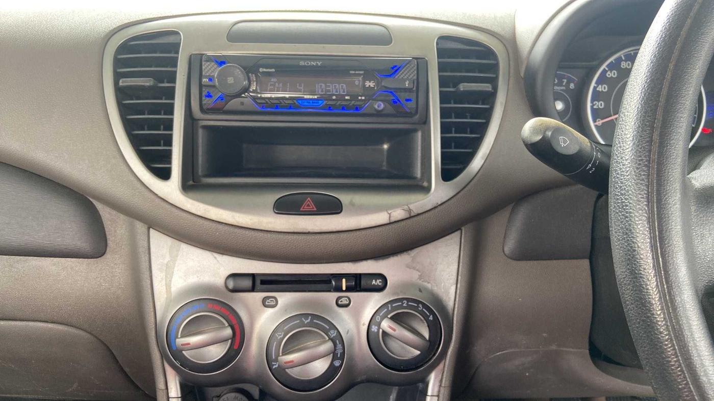 2012 Hyundai i10 MAGNA 1.2, Petrol, Manual, 1,24,453 km, Air Conditioner