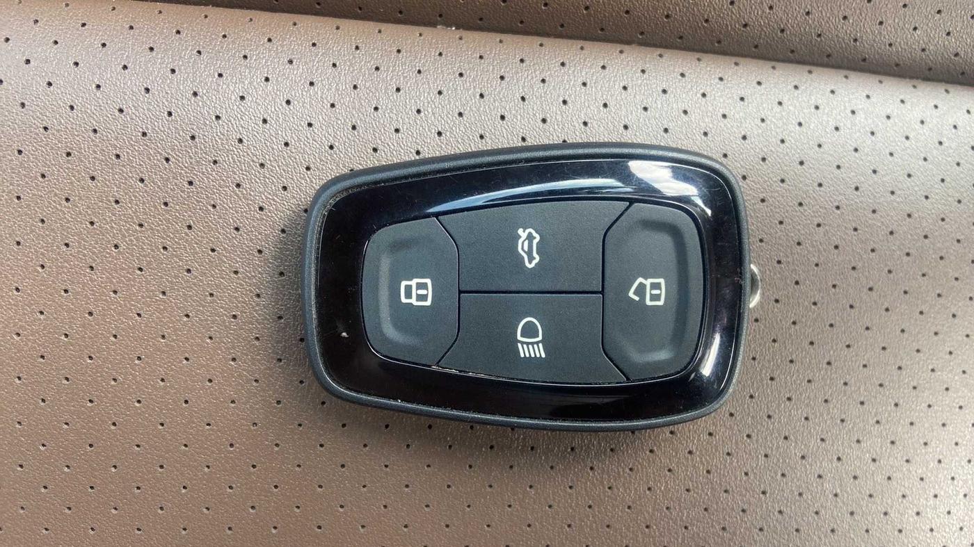 2019 Tata Harrier XZ 2.0L, Diesel, Manual, 19,239 km, Key Close Up