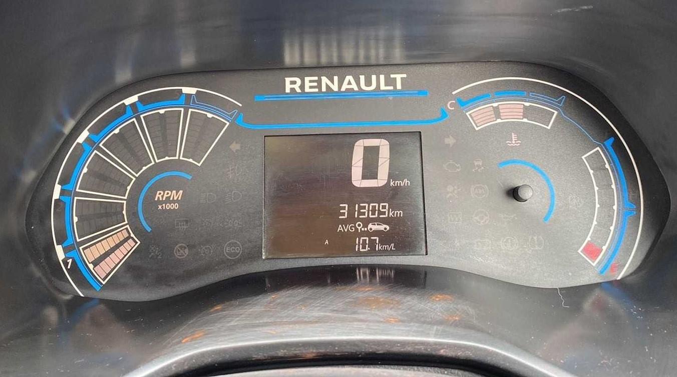 2020 Renault TRIBER RXL MT, Petrol, Manual, 31,550 km, Odometer Image