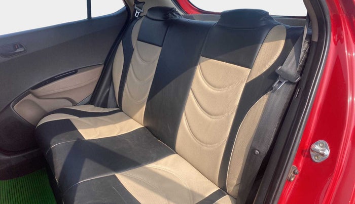 2018 Hyundai Grand i10 MAGNA 1.2 KAPPA VTVT, Petrol, Manual, 37,103 km, Right Side Rear Door Cabin