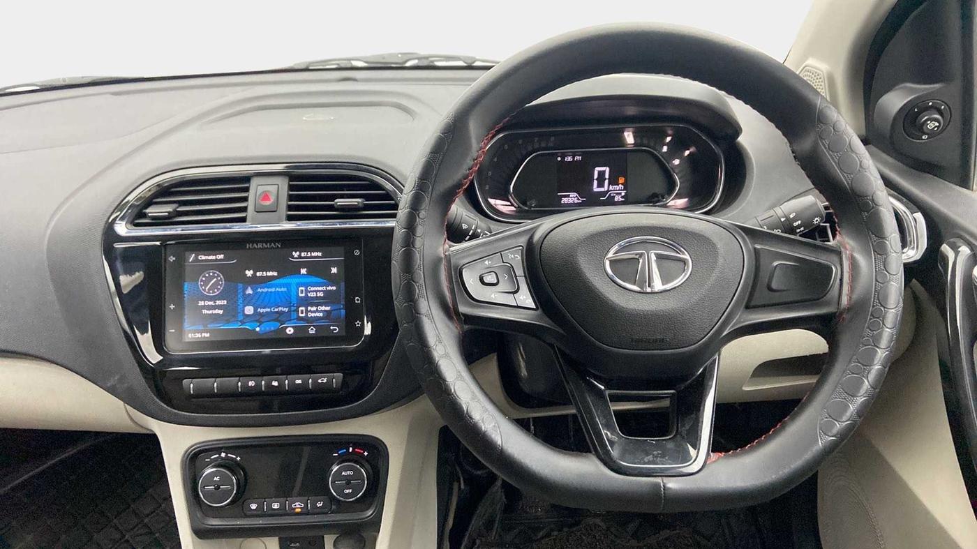 2022 Tata TIGOR XZ PLUS CNG, CNG, Manual, 28,325 km, Steering Wheel Close Up