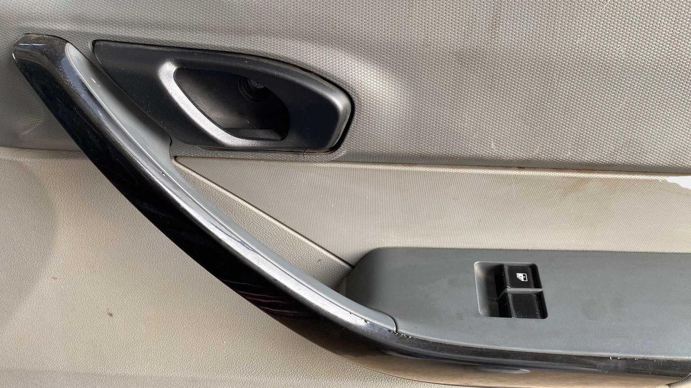 2020 Tata TIGOR XE PETROL, Petrol, Manual, 21,147 km, Driver Side Door Panels Control