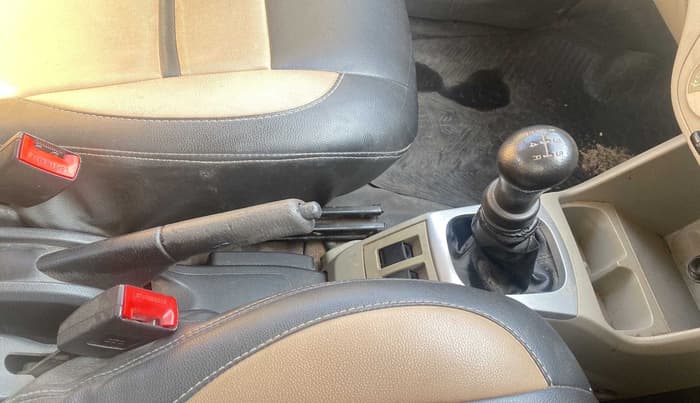 2015 Maruti Alto K10 VXI, Petrol, Manual, 41,861 km, Gear Lever