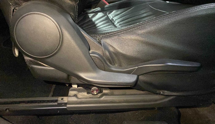 2018 Maruti Baleno ALPHA CVT PETROL 1.2, Petrol, Automatic, 27,629 km, Driver Side Adjustment Panel