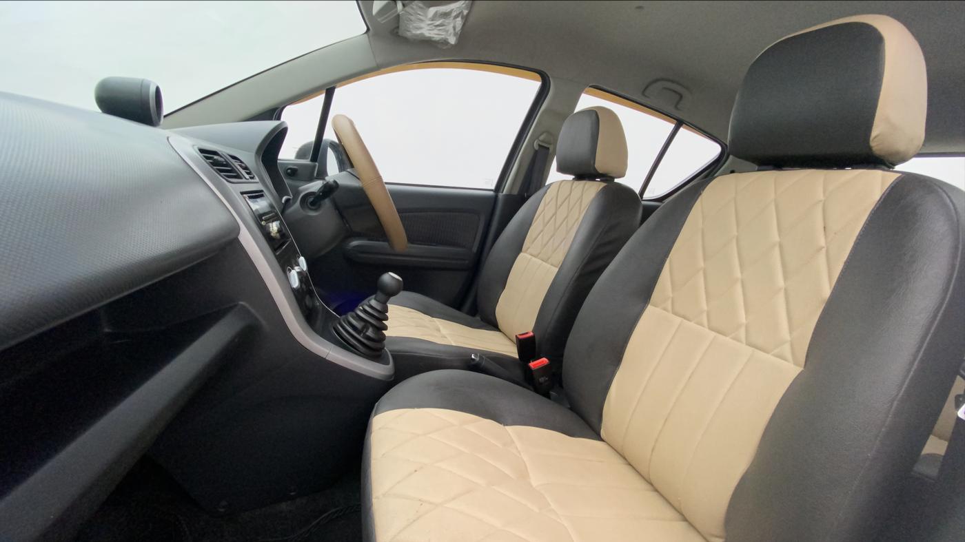 2014 Maruti Ritz VXI, Petrol, Manual, 44,320 km, Right Side Front Door Cabin