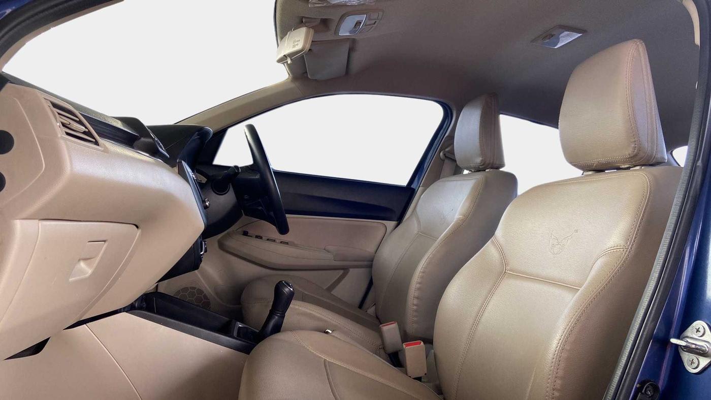 2017 Maruti Dzire VXI, Petrol, Manual, 44,366 km, Right Side Front Door Cabin