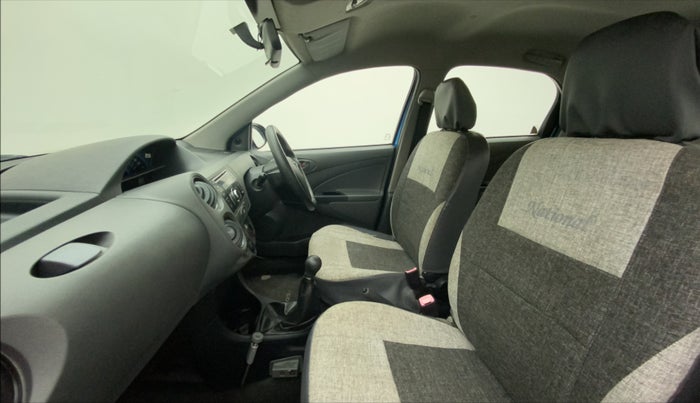2013 Toyota Etios Liva G, Petrol, Manual, 42,005 km, Right Side Front Door Cabin