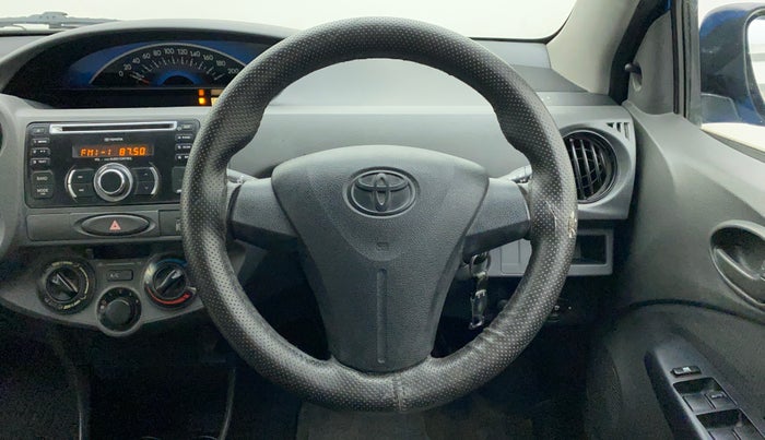 2013 Toyota Etios Liva G, Petrol, Manual, 42,005 km, Steering Wheel Close Up