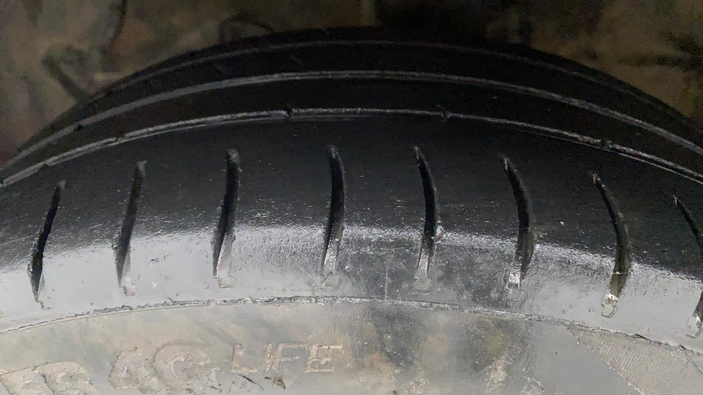 2016 Hyundai Xcent SX 1.2, Petrol, Manual, 72,174 km, Left Front Tyre Tread