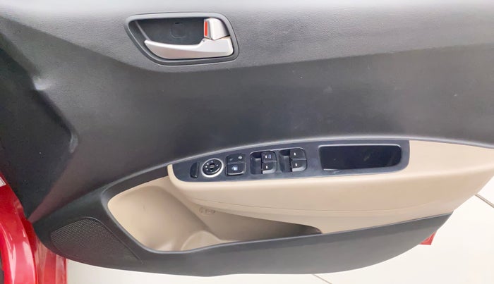 2016 Hyundai Xcent SX 1.2, Petrol, Manual, 72,174 km, Driver Side Door Panels Control