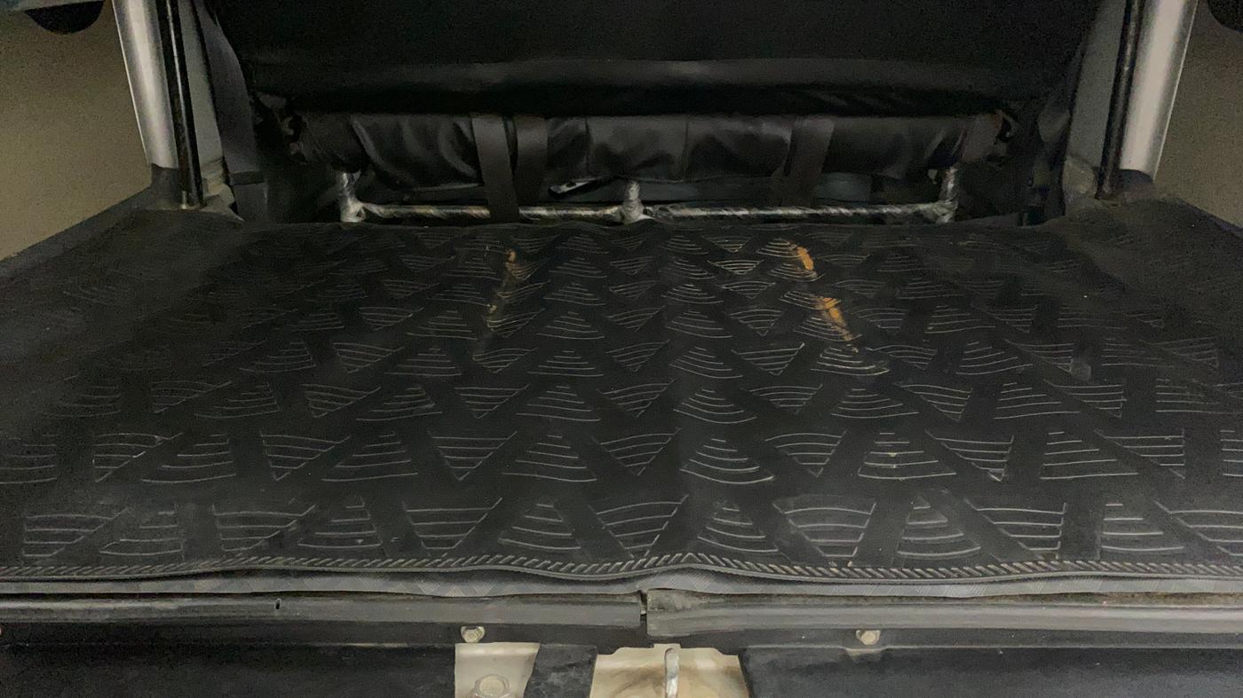 2014 Maruti Eeco 5 STR WITH A/C+HTR, Petrol, Manual, 13,505 km, Boot Inside