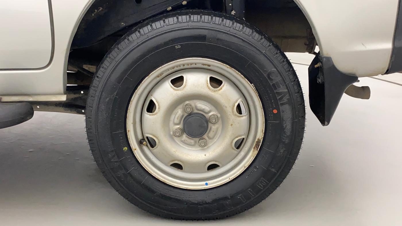 2014 Maruti Eeco 5 STR WITH A/C+HTR, Petrol, Manual, 13,505 km, Left Rear Wheel
