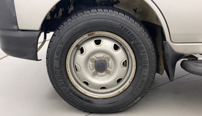 2014 Maruti Eeco 5 STR WITH A/C+HTR, Petrol, Manual, 13,505 km, Left Front Wheel