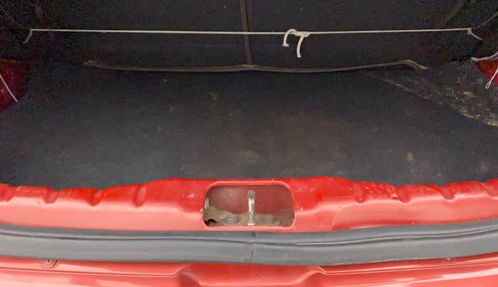 2014 Hyundai Eon MAGNA +, Petrol, Manual, 65,030 km, Boot Inside
