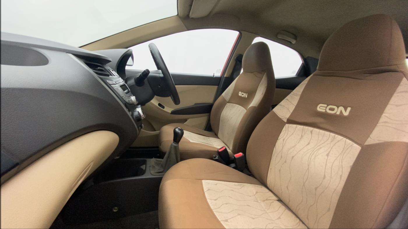 2014 Hyundai Eon MAGNA +, Petrol, Manual, 65,030 km, Right Side Front Door Cabin