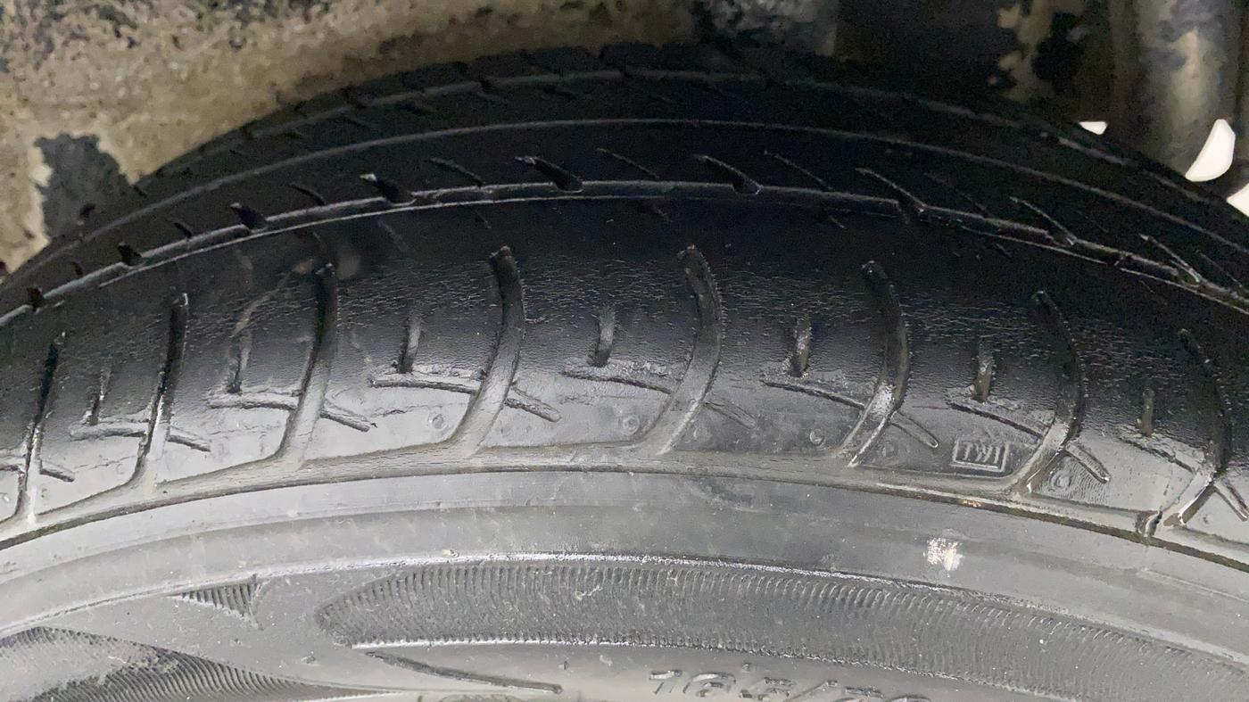 2017 Maruti Celerio ZXI AMT, Petrol, Automatic, 83,038 km, Left Rear Tyre Tread