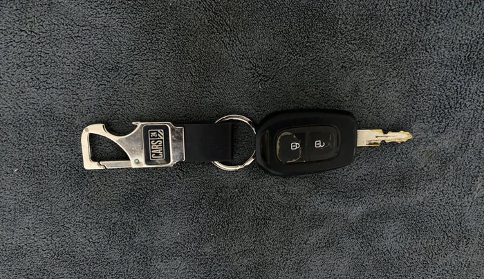 2015 Renault Kwid RXT 0.8, Petrol, Manual, 25,608 km, Key Close Up