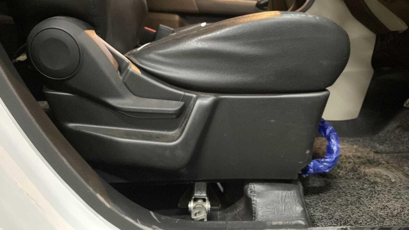 2020 Maruti New Wagon-R VXI 1.2, Petrol, Manual, 28,870 km, Driver Side Adjustment Panel