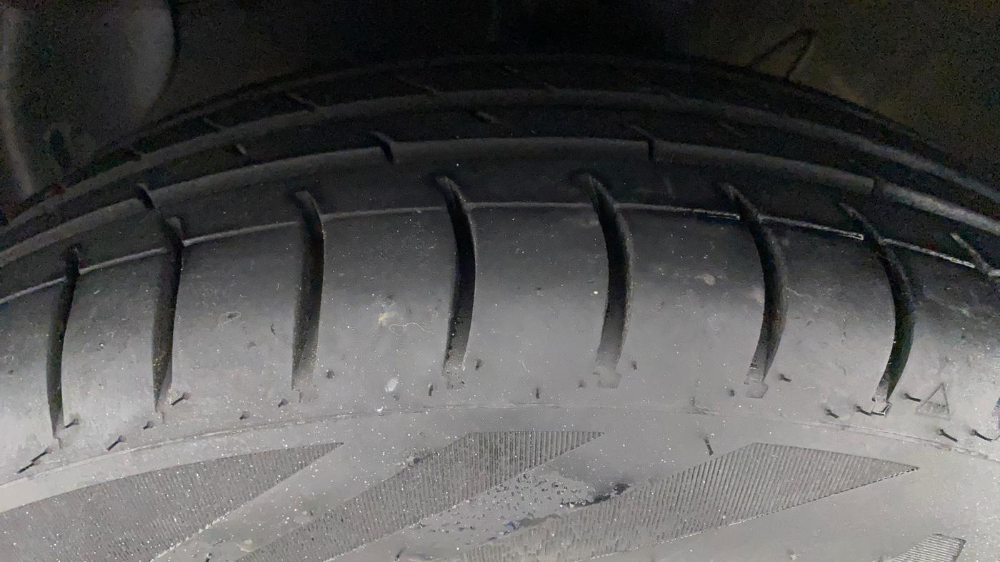 2019 Hyundai GRAND I10 NIOS SPORTZ AMT 1.2 KAPPA VTVT, Petrol, Automatic, 44,271 km, Left Front Tyre Tread