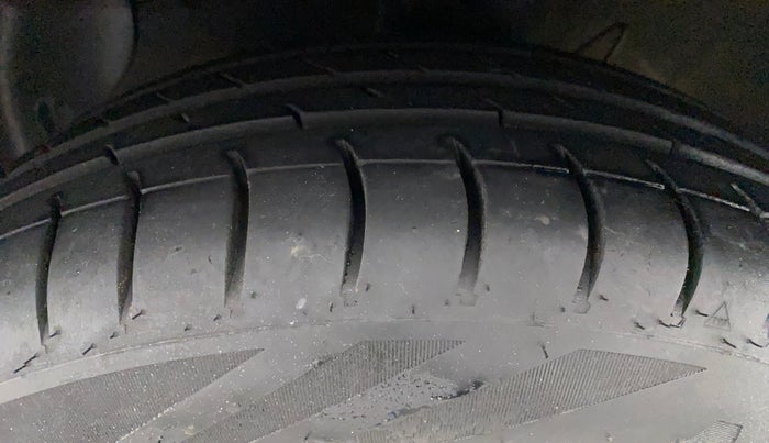 2019 Hyundai GRAND I10 NIOS SPORTZ AMT 1.2 KAPPA VTVT, Petrol, Automatic, 44,271 km, Left Front Tyre Tread