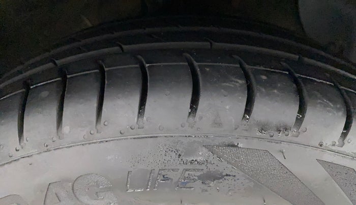 2019 Hyundai GRAND I10 NIOS SPORTZ AMT 1.2 KAPPA VTVT, Petrol, Automatic, 44,271 km, Right Front Tyre Tread