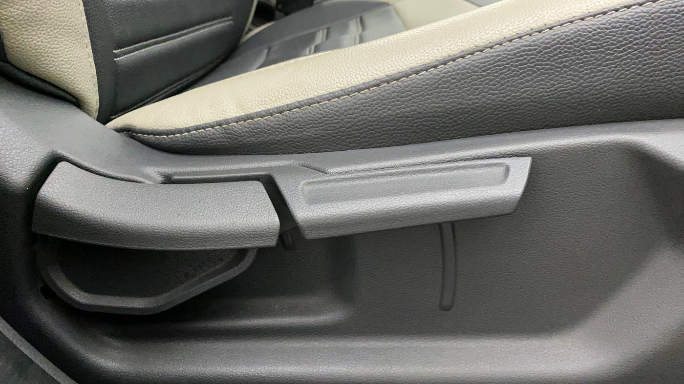 2019 Hyundai GRAND I10 NIOS SPORTZ AMT 1.2 KAPPA VTVT, Petrol, Automatic, 44,271 km, Driver Side Adjustment Panel