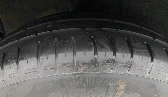 2019 Hyundai GRAND I10 NIOS SPORTZ AMT 1.2 KAPPA VTVT, Petrol, Automatic, 44,271 km, Right Rear Tyre Tread
