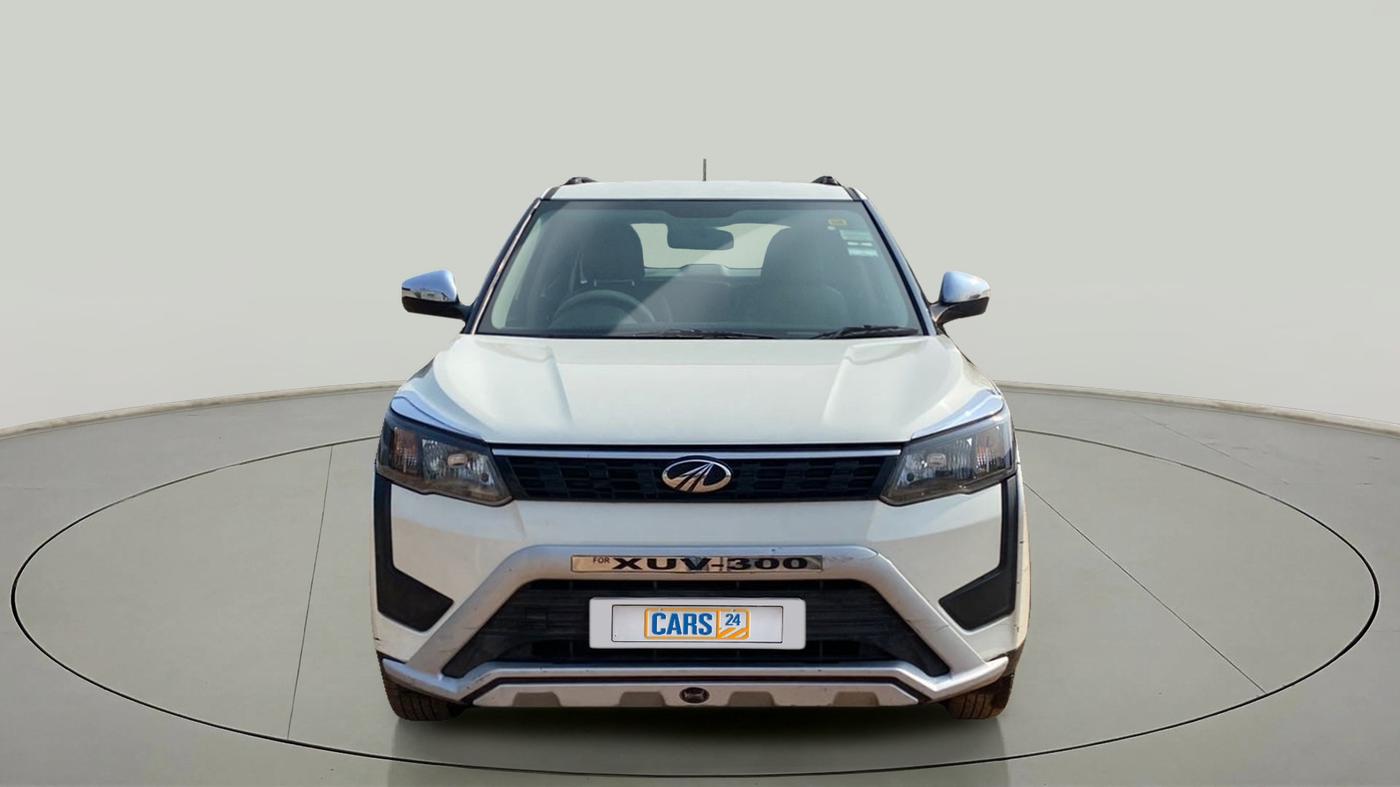 2020 Mahindra XUV300 W4 1.5 DIESEL, Diesel, Manual, 73,885 km, Front