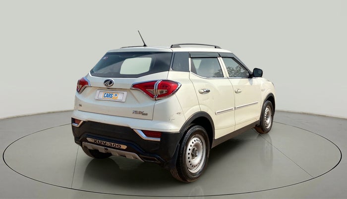 2020 Mahindra XUV300 W4 1.5 DIESEL, Diesel, Manual, 73,885 km, Right Back Diagonal