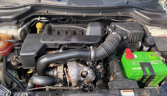2020 Mahindra XUV300 W4 1.5 DIESEL, Diesel, Manual, 73,885 km, Open Bonet