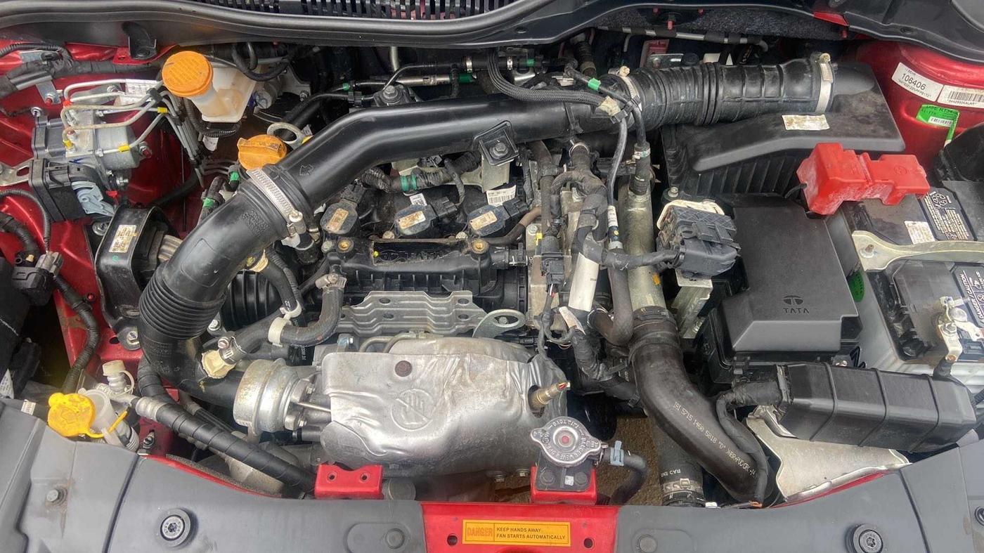 2022 Tata ALTROZ XZ I-TURBO PETROL, Petrol, Manual, 19,400 km, Open Bonet