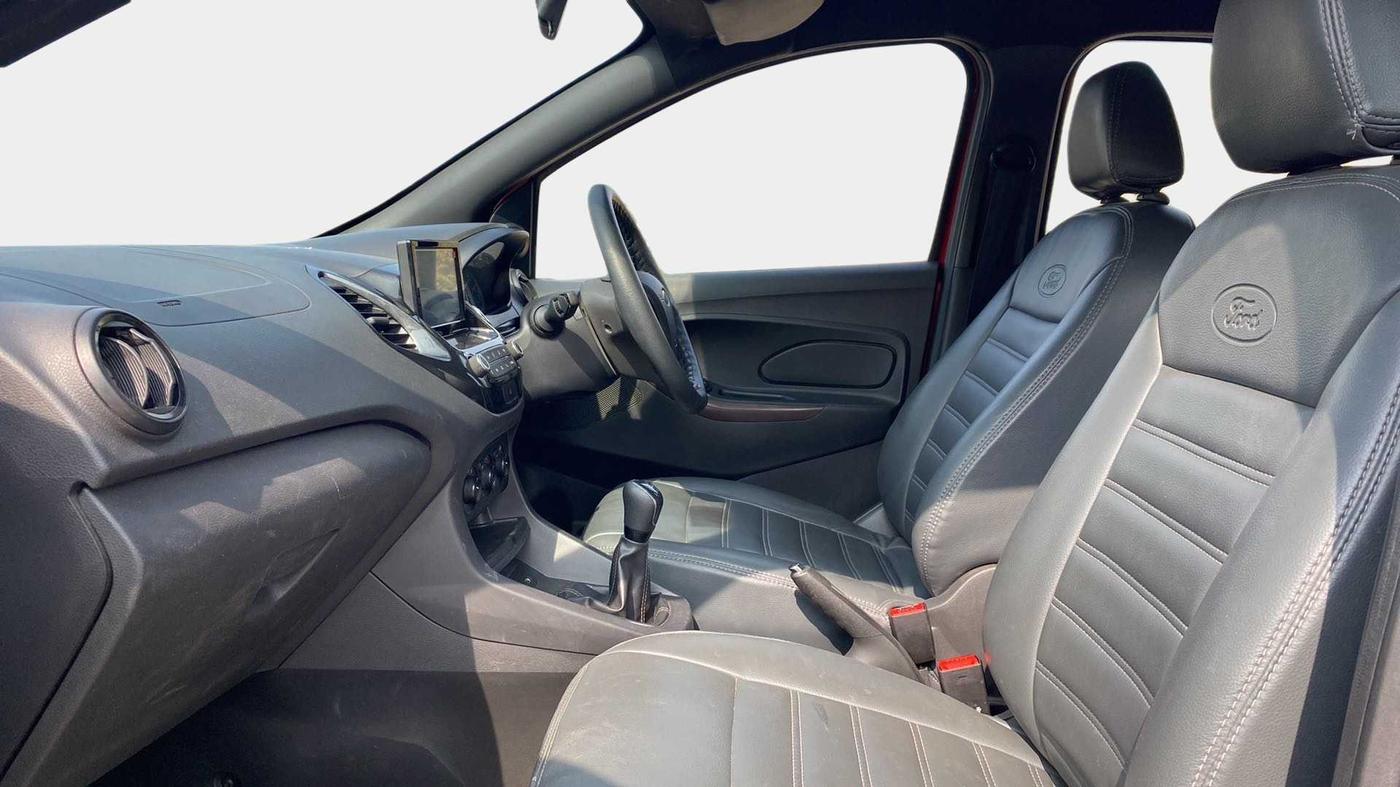 2021 Ford FREESTYLE TITANIUM 1.2 PETROL, Petrol, Manual, 27,045 km, Right Side Front Door Cabin